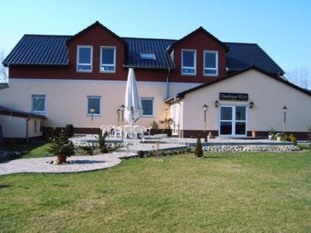 Gasthaus Ela Hotel Dahlewitz Exterior foto